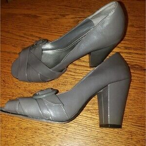 Rampage Womens Sz 8 Gray‎ Peep Toe Chunky Retro Style Emmy 4″ Block Heel